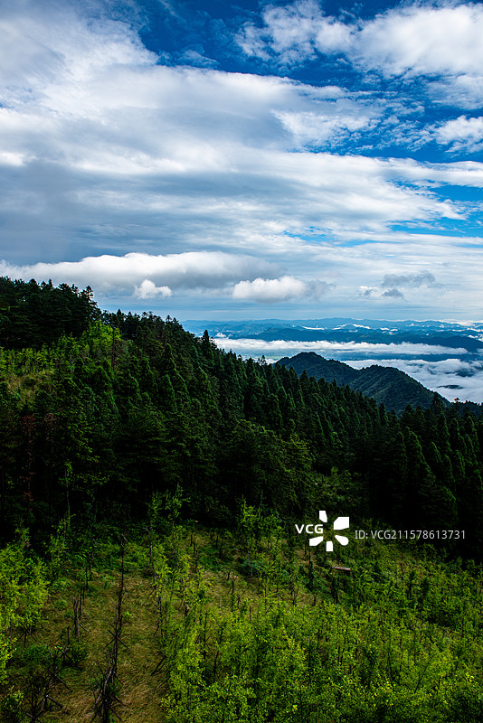 湖北咸宁通县九宫山竖版图片素材