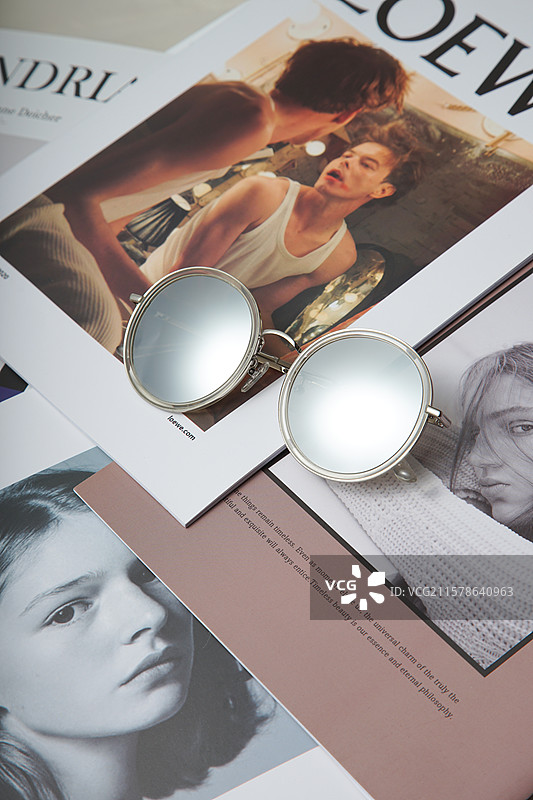 多款时尚潮牌太阳眼镜场景图正面侧面特写 影棚静物拍摄商用合集图片素材