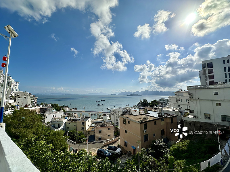 霞浦东壁村蓝天白云大海村落自然风光图片素材