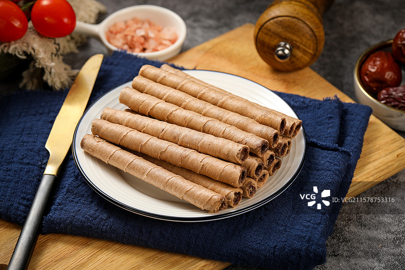 卷心酥巧克力味图片素材