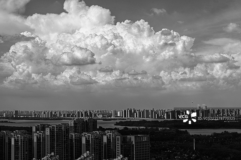 雨季城市图片素材