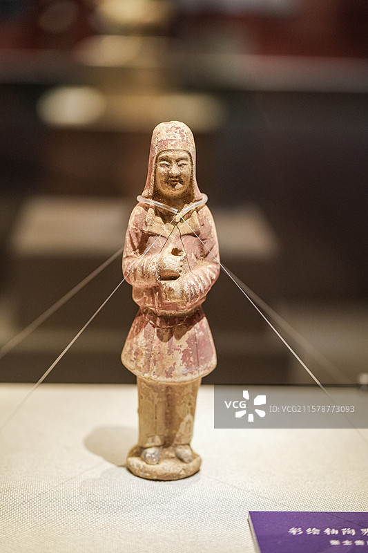 唐代 彩绘釉陶男立俑 张士贵墓 昭陵博物馆图片素材