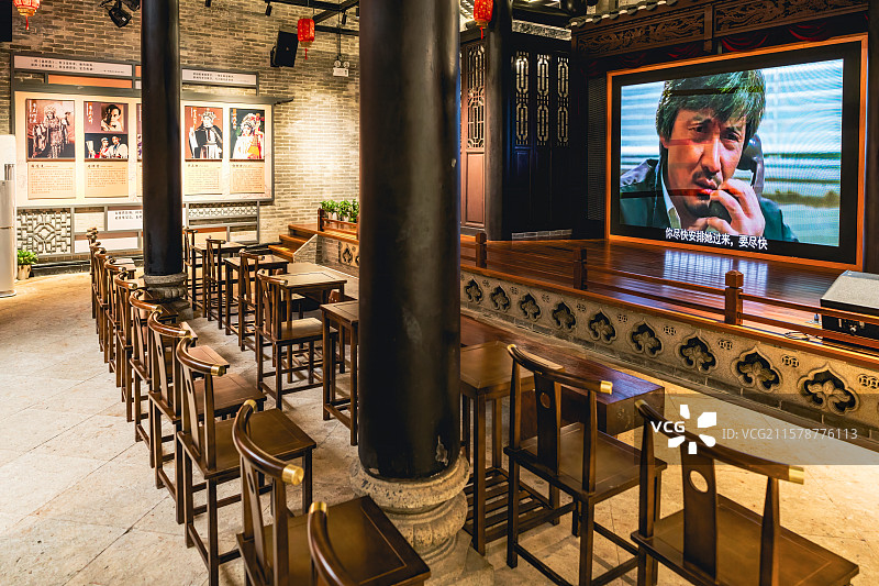 中式脱口秀舞台图片素材