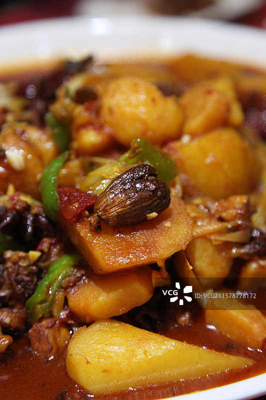 新疆地方特色美食沙湾大盘鸡图片素材