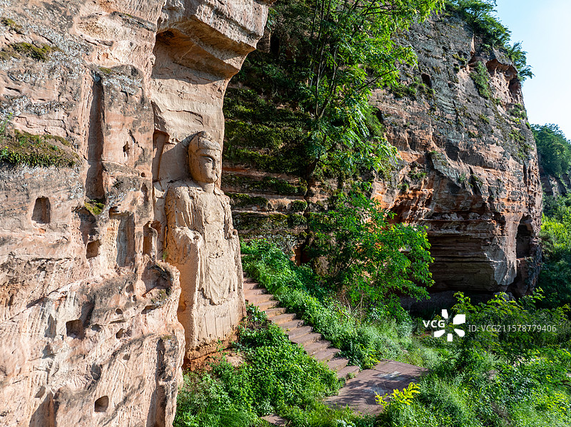 甘肃平凉市泾川县罗汉洞石窟航拍图片素材