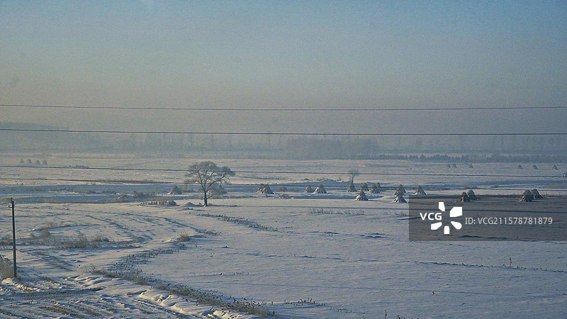 哈尔滨农村冰天雪地图片素材