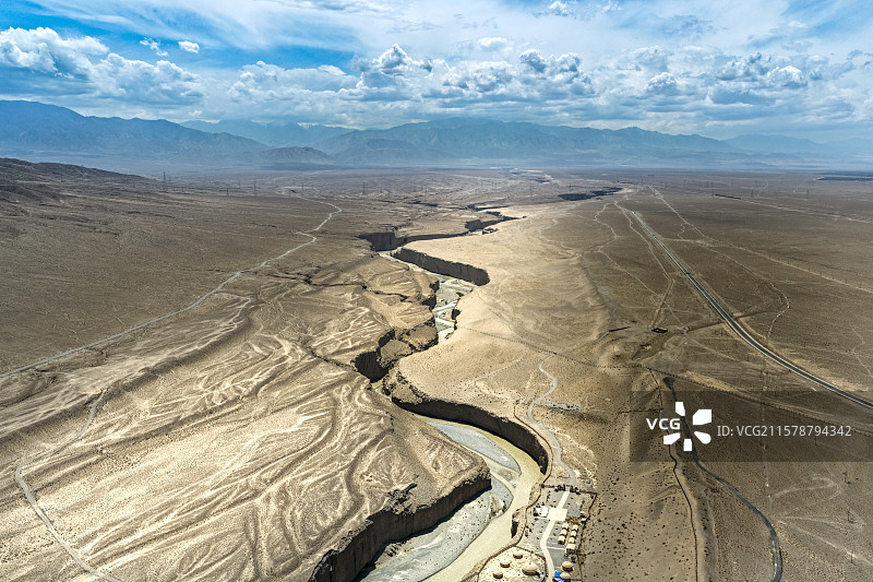 航拍嘉峪关长城第一墩景区图片素材