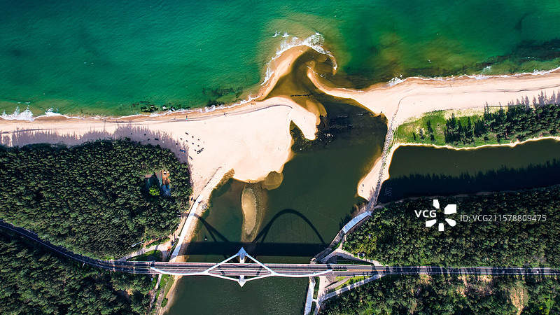 航拍万宁太阳河大桥图片素材