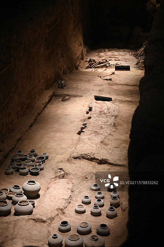 陕西西安西汉景帝阳陵刘启汉阳陵陪葬殉葬坑文物遗址皇陵墓葬考古图片素材