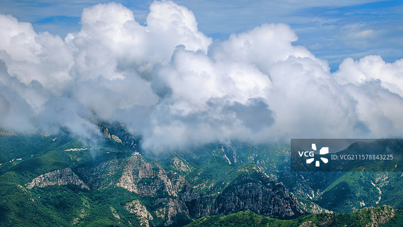 自贸区大连片区金普新区大黑山云海图片素材