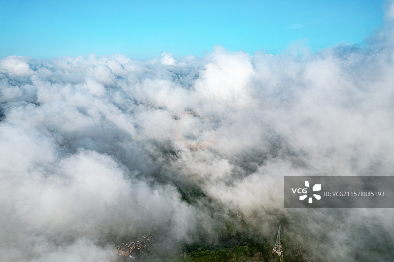 台州玉环蓝天白云平流雾图片素材