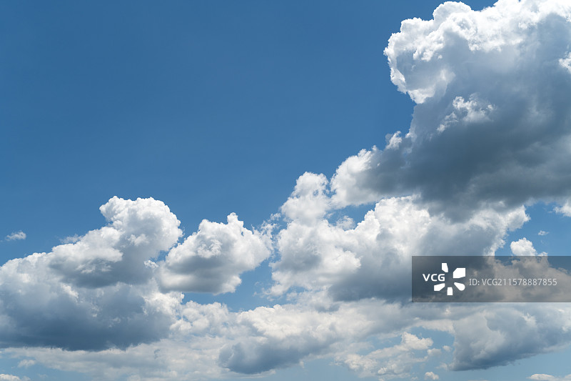 蓝天白云天空图片素材