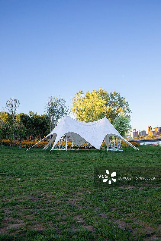 户外露营帐篷图片素材