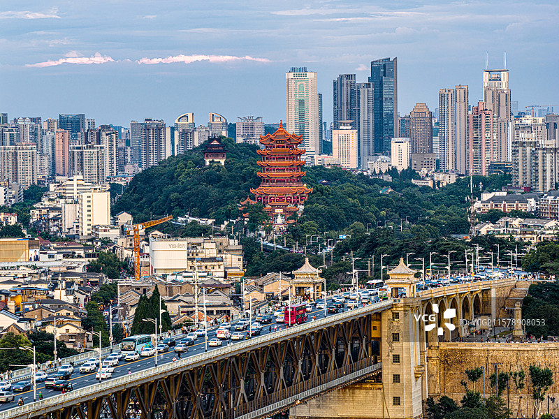 黄鹤楼与长江大桥图片素材