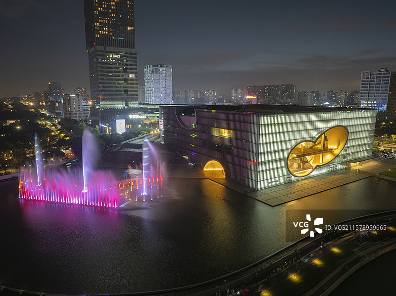 上海保利大剧院水景光影秀喷泉嘉定新城夜景图片素材
