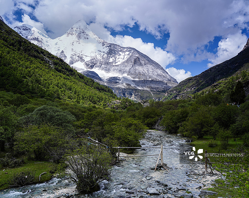 稻城亚丁央迈勇图片素材