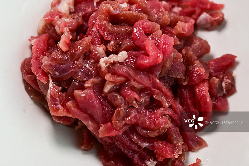 一盘新鲜肉丝图片素材