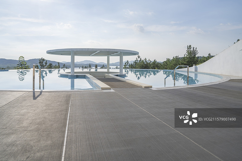 室外游泳场地图片素材