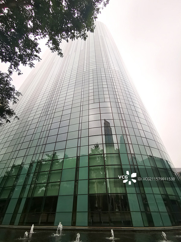 北京丽思卡尔顿酒店玻璃幕墙图片素材