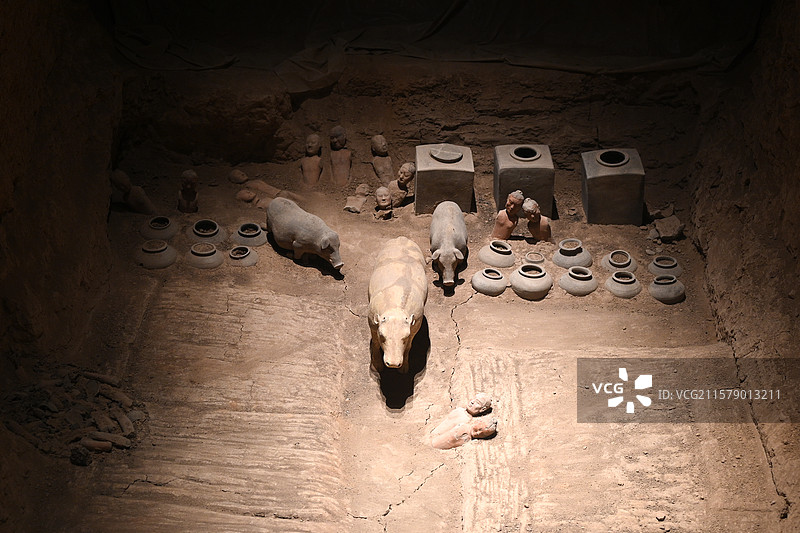 陕西西安西汉景帝阳陵刘启汉阳陵陪葬殉葬坑文物遗址皇陵墓葬考古图片素材