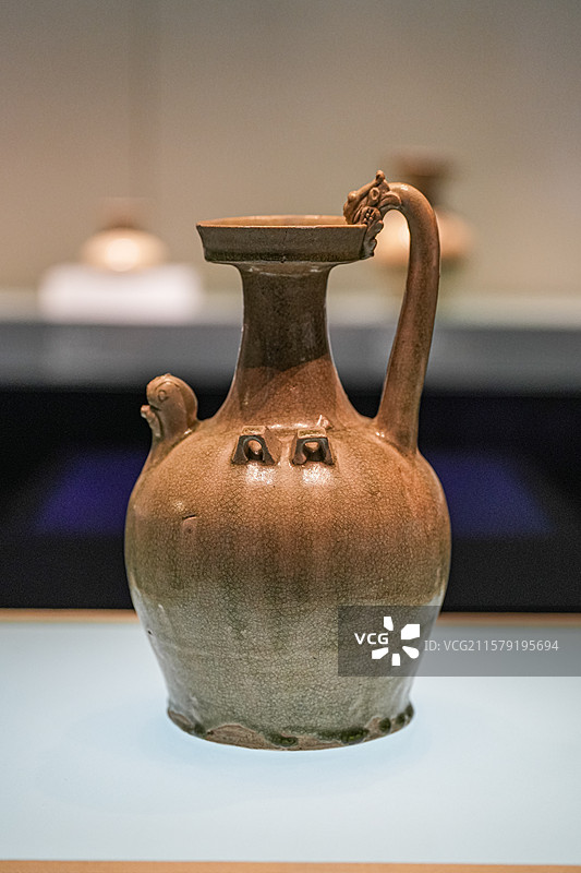 北朝 青釉龙柄鸡首壶 河北博物院图片素材