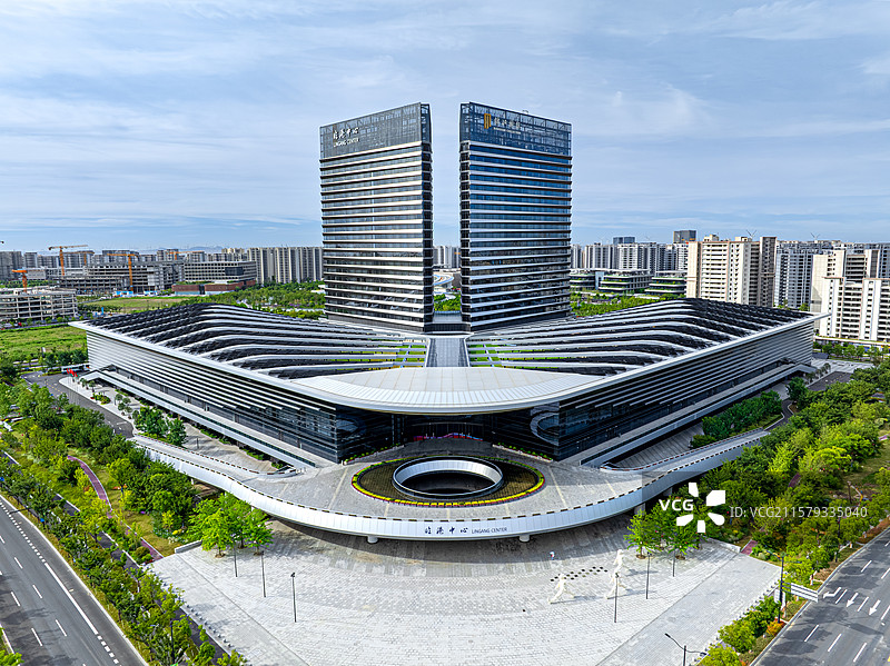 上海临港中心 临港演艺中心 锦江国际酒店 顶尖科学家社区永久会址 航拍上海临港新城城市发展面貌图片素材