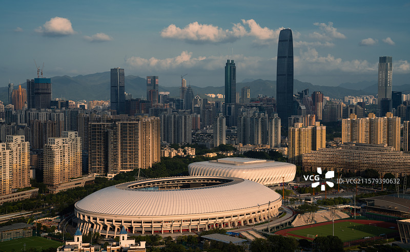 中国广东深圳市体育中心日落都市风光图片素材