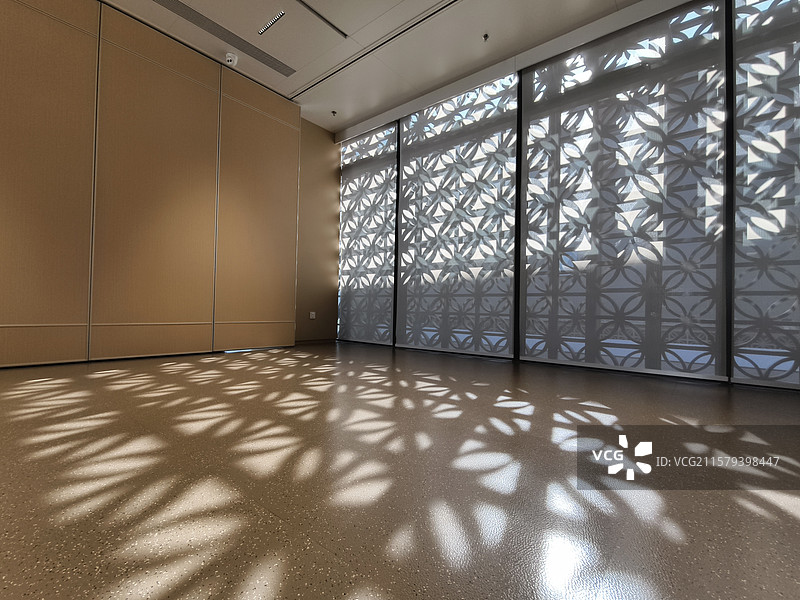 室内阳光晒进地板图片素材