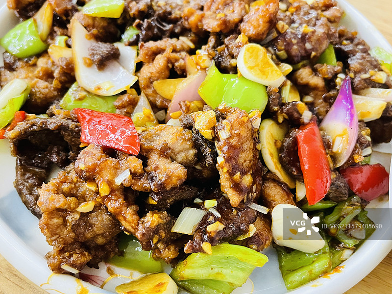 天津菜爆三样老爆三炒腰花猪肝猪肉青椒尖椒美味佳肴可口图片素材