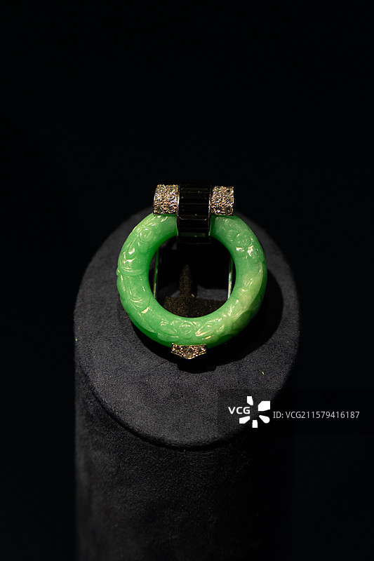 胸针，约1925年，广东省博物馆凝眸16-20世纪典藏珍宝艺术展图片素材