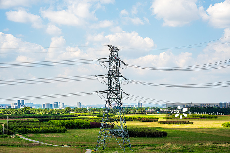 辽宁省沈阳市郊区电力输电线路电塔图片素材