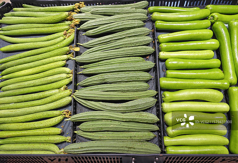 黄瓜新鲜绿色蔬菜图片素材