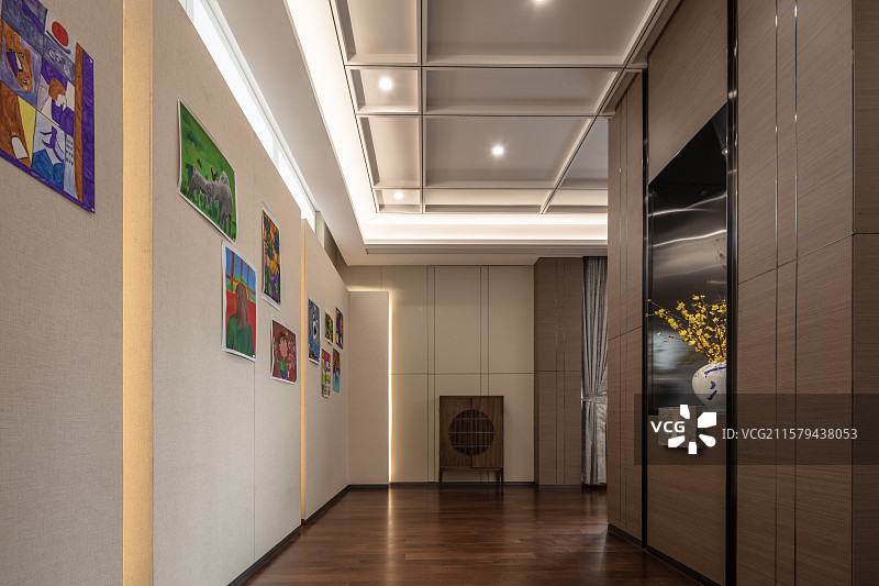 现代风格台球室与多功能休闲空间设计图片素材