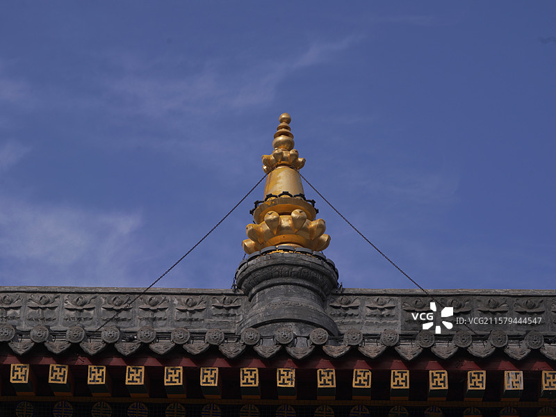 五台山大文殊寺，占地广阔，建筑宏伟，融合汉藏风格，殿宇精美，文物众多，是佛教圣地的一颗璀璨明珠图片素材