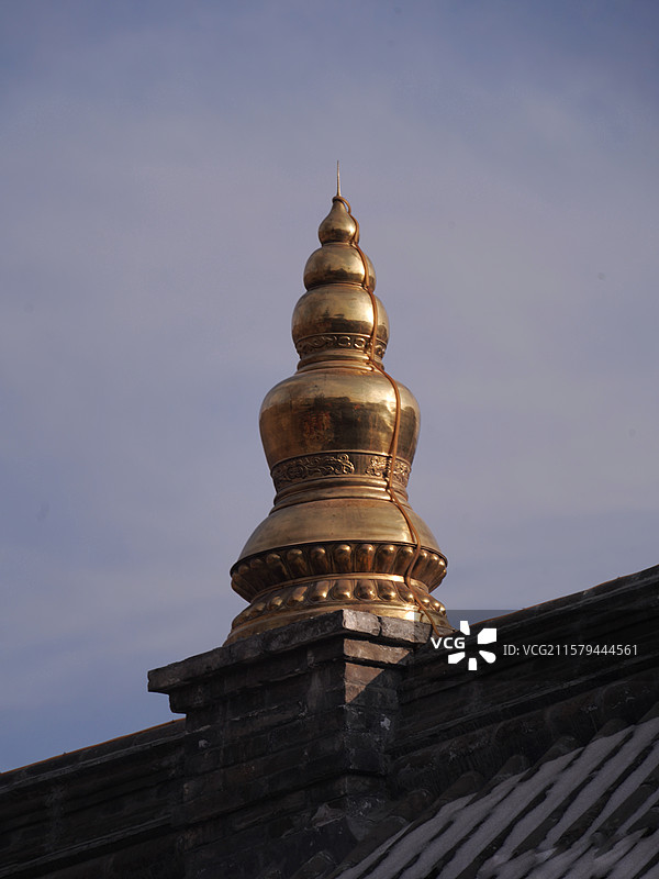 五台山大文殊寺，占地广阔，建筑宏伟，融合汉藏风格，殿宇精美，文物众多，是佛教圣地的一颗璀璨明珠图片素材