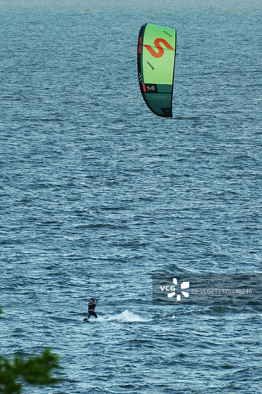 厦门同安湾环东海域-风筝冲浪图片素材