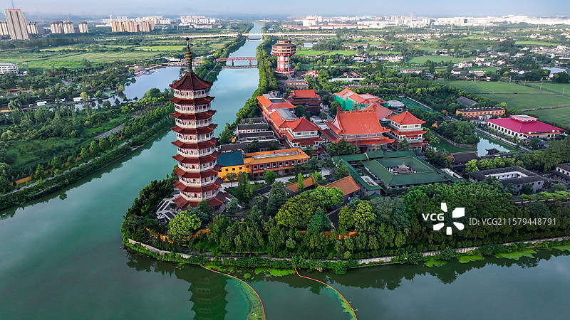 古运河边上的高旻寺古刹图片素材