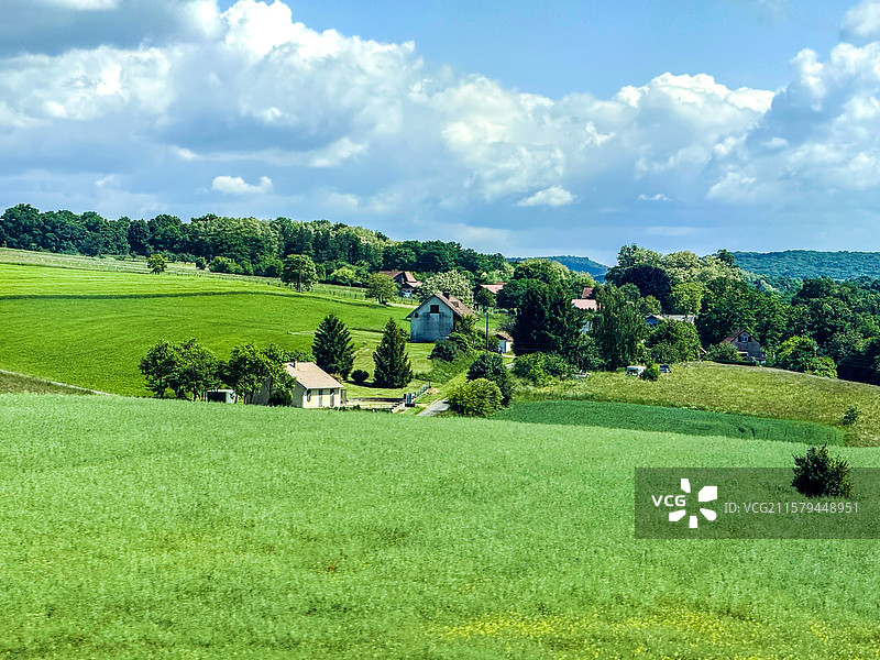 瑞士乡村的田园图片素材