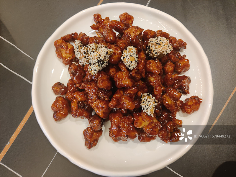 天津菜—酱爆桃仁鸡丁图片素材