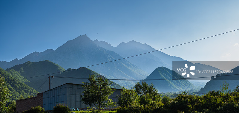 高山水墨画图片素材