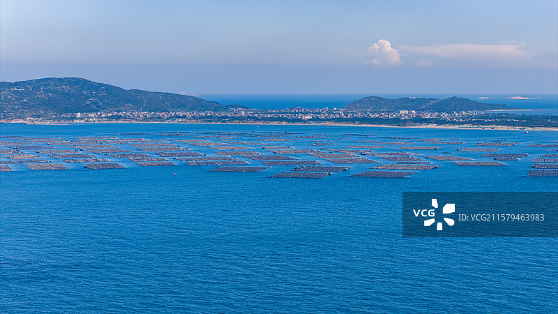 宁静海湾的渔业养殖平潭图片素材