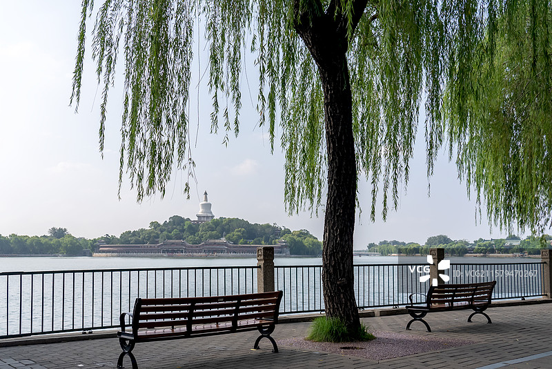 北京北海公园白塔长椅空镜图片素材