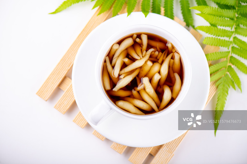 夏日甜品云南米凉虾图片素材