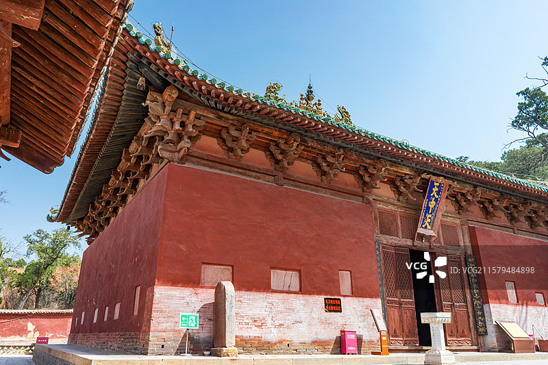 中国山西临汾洪洞县广胜寺旅游风景区，中式庭院的天中天殿（又名毗卢殿）户外白昼无人图像摄影图片素材