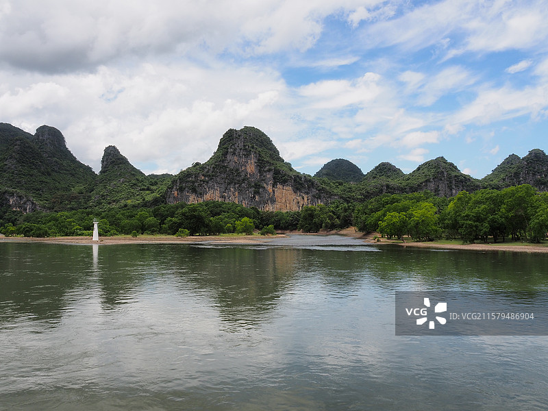 漓江美丽的阳朔自然山水风光图片素材