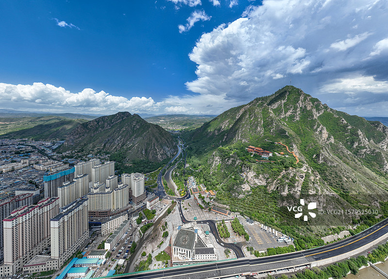 西宁大通县城 老爷山图片素材