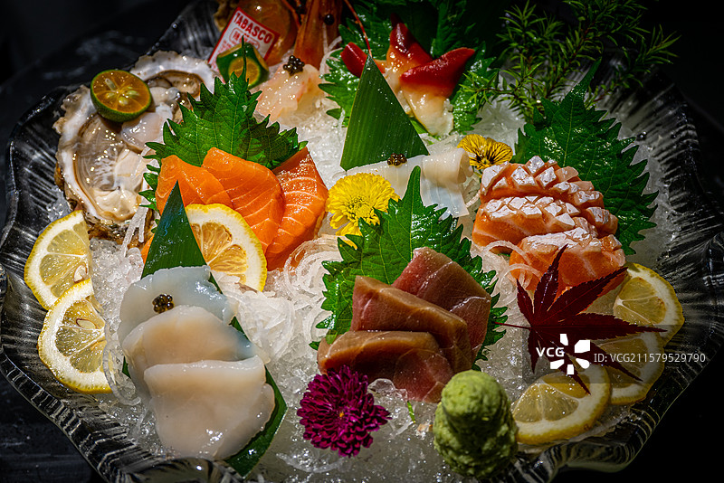 生鱼片海鲜刺身拼盘图片素材
