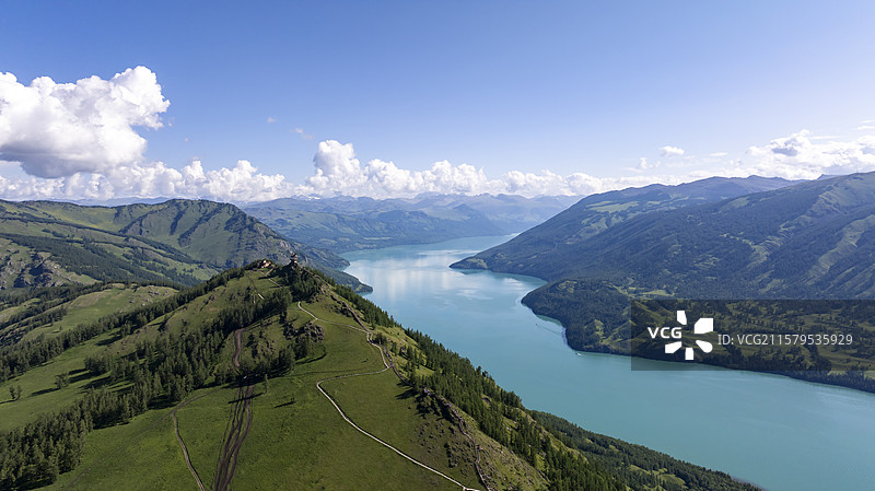 中国新疆阿勒泰喀纳斯观鱼台壮美风光图片素材