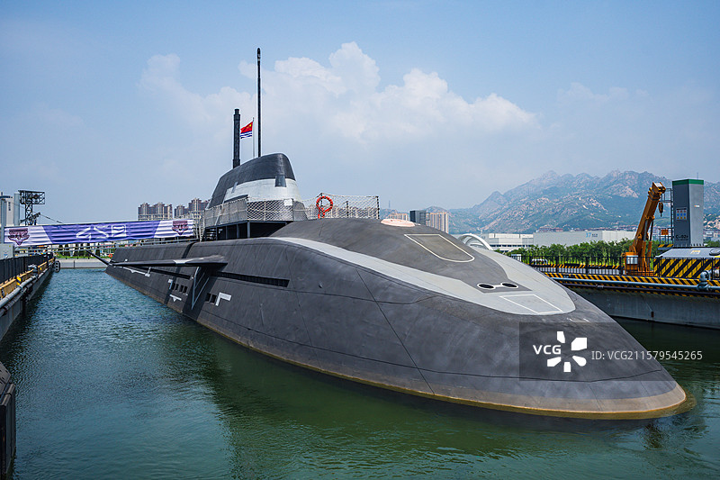 电影《蛟龙行动》实景片场 青岛东方影都国防主题文旅研学基地  核潜艇图片素材