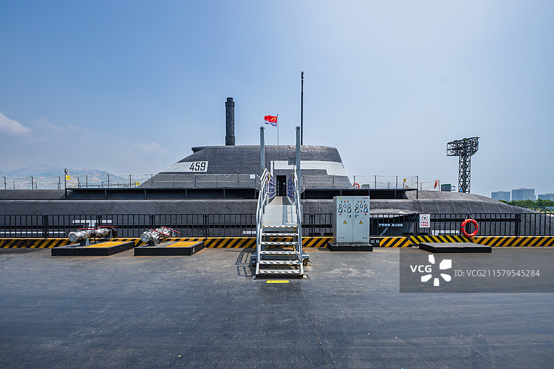 电影《蛟龙行动》实景片场 青岛东方影都国防主题文旅研学基地  核潜艇图片素材